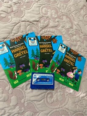Walt Disney Hansel and Gretel Read-Along Set - Blue Cassette & Booklets
